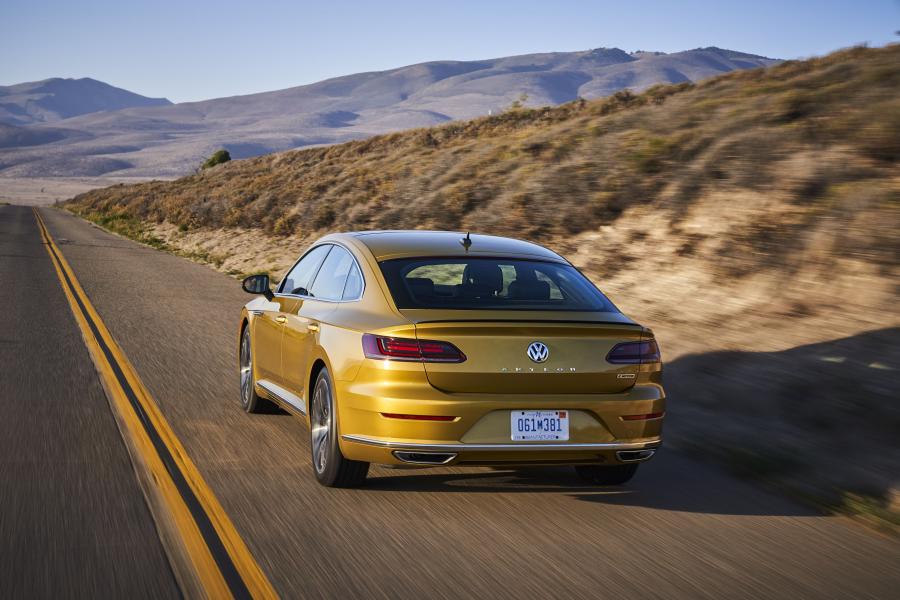  Volkswagen Arteon 4Motion R-Line 2019 года  (NA) (фото 38 из 40)